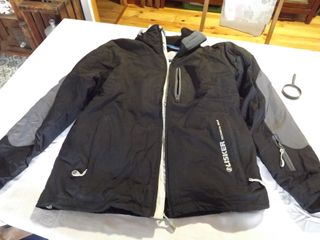 Chaqueta LISKER Negra y Gris + Guantes
