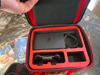 Nintendo Switch OLED Rossa e Bianca