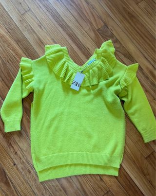 Jersey Zara verde con volantes