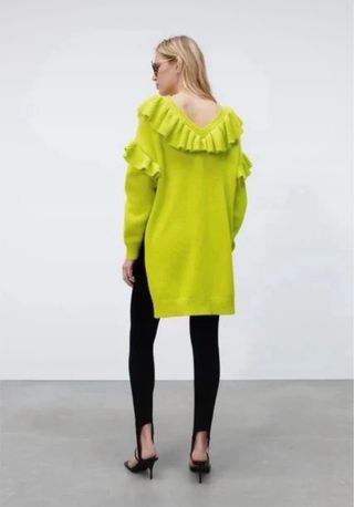 Jersey Zara verde con volantes