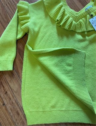 Jersey Zara verde con volantes