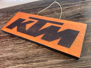Letrero Decorativo Madera KTM