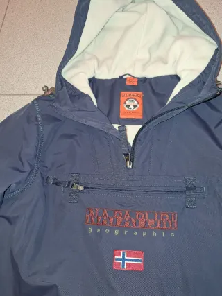Chaqueta Napapijri Azul talla 129cm o de 5 a 6 año