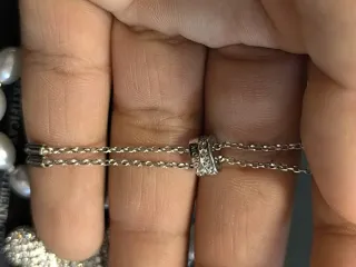 Collar de oso con perlas y diamantes