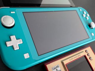 Lote Nintendo Switch + Lite + Game Watch per riparazione