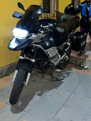 Moto BMW R 1200 GS Adventure.