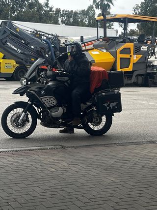 Moto BMW R 1200 GS Adventure.