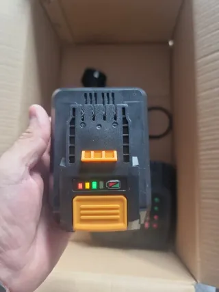 Hidrolimpiadora Batería Titan 18V