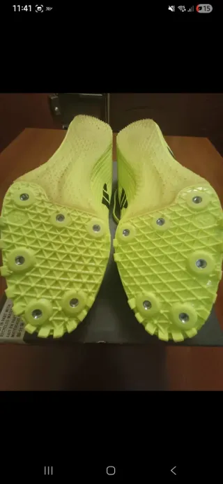 Zapatillas clavos atletismo Adidas