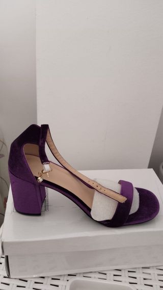 Tacones Morados de Terciopelo