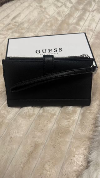 Billetera Guess Negra SIN USAR 18 de largo