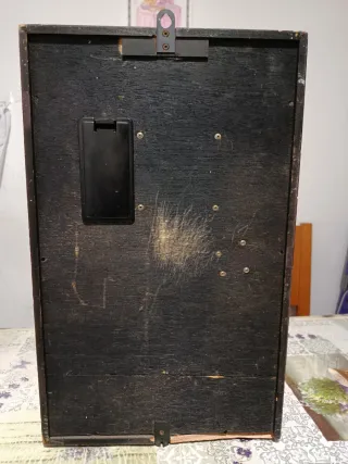 Reloj de pared Impex con calendario