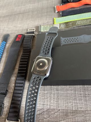 Apple Watch Series 5 Nike LTE Negro/Gris