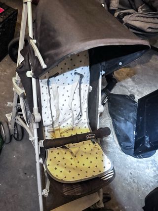 Cochecito Chicco con estrellas