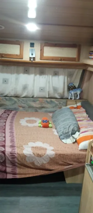 Caravana sin roller class con papeles