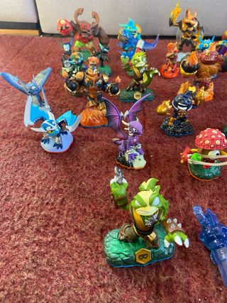 36 Skylanders