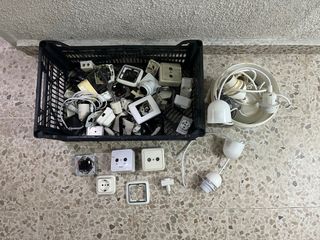 MATERIAL ELECTRICO VARIADO