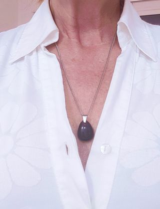 Cadena acero con colgante piedra negra