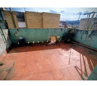 CASA 5 PLANTAS EN EL CENTRO DE SEGORBE
