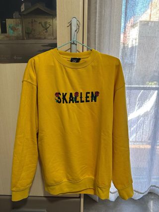 Sudadera Skallen amarilla con rosas