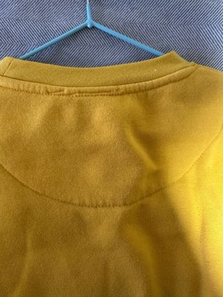 Sudadera Skallen amarilla con rosas