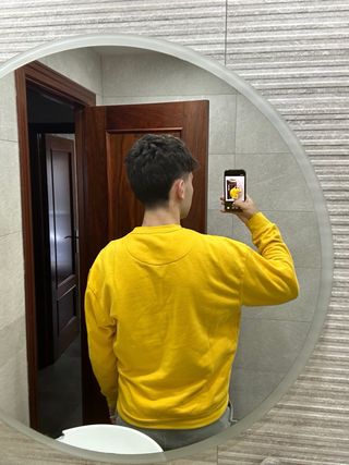 Sudadera Skallen amarilla con rosas