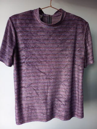 Camiseta manga corta.