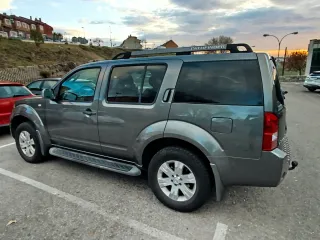 Nissan Pathfinder 2005