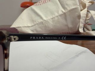 Occhiali da sole donna Prada