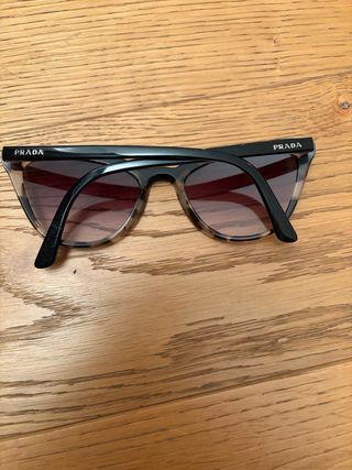 Occhiali da sole donna Prada