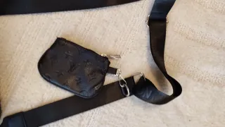 Borsa uomo nera con portamonete