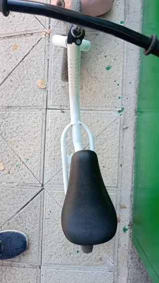 Bicicleta de equilibrio infantil