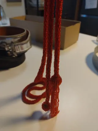 Cintura donna multicolor con dettagli rossi