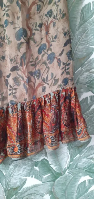 Falda Zara marrón estampada