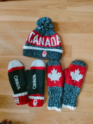 Gorro y guantes Canada, 2€ cada uno