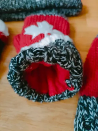 Gorro y guantes Canada, 2€ cada uno