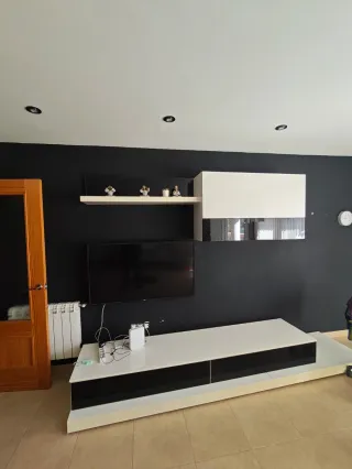 Mueble TV salón moderno blanco y negro