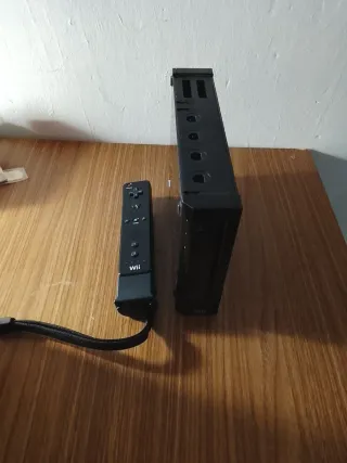 Consola Nintendo Wii Negra + Mando