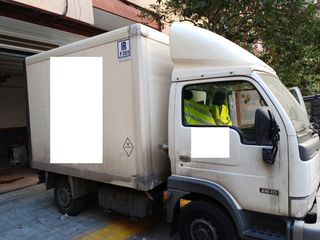 Nissan Cabstar 2004