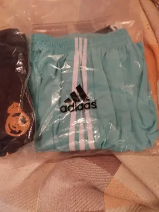 Conjunto Deportivo Adidas Negro y Turquesa