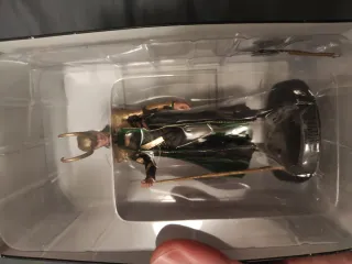 COLECCIÓN DE 13 FIGURAS MARVEL