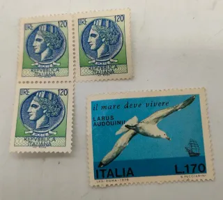 Lotto 4 Vecchi Francobolli Vintage Poste ITALIA
