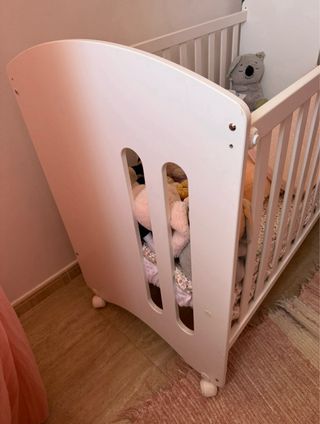 Cuna de madera con opción colecho