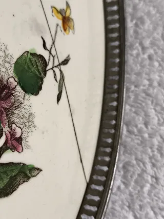 ANTIGUA BANDEJA MAYÓLICA OVALADA METAL CON ASAS