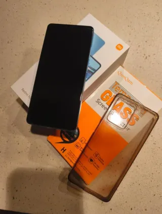 Xiaomi Redmi Note 12 Pro 5G + Protezione Schermo