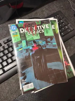 Detective Comics 1 - 8 Tom Taylor COMPLETA✅