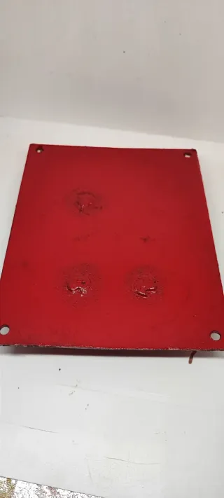 Piastra piega ferro per costruzione rossa