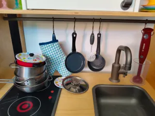 Cocina de juguete Ikea con accesorios