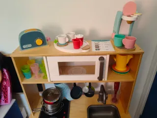 Cocina de juguete Ikea con accesorios
