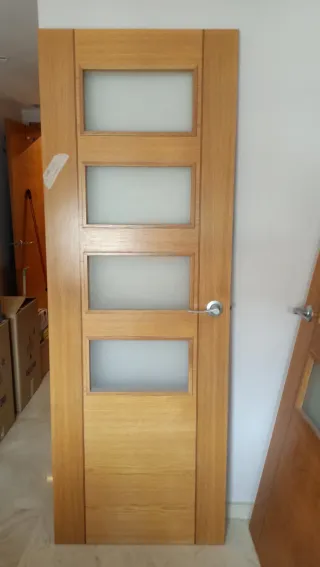 Puerta de madera con cristal, para cocina o salón